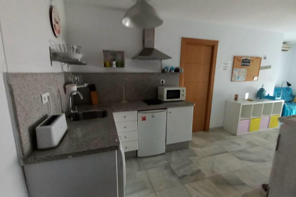 Апартаменты Bonito Apartamento En Centro Малага Экстерьер фото