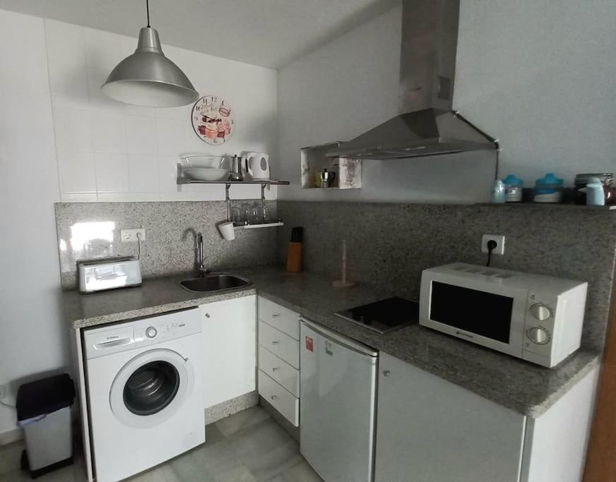 Апартаменты Bonito Apartamento En Centro Малага Экстерьер фото